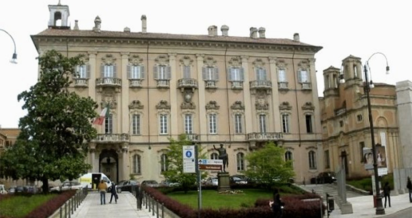 Comune di Pavia: premi per 400mila euro